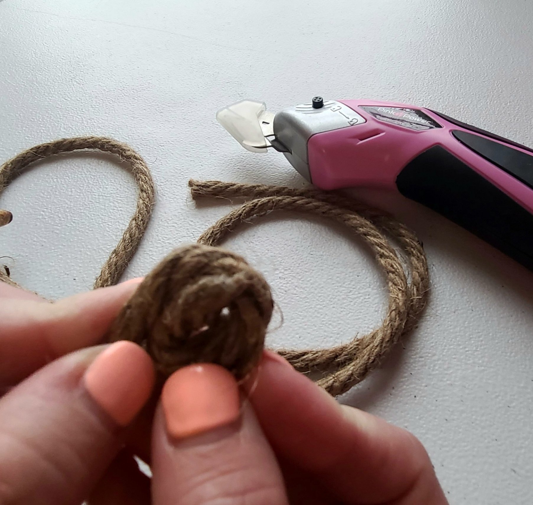 DIY Summer Rope Coasters - Life as a LEO Wife
