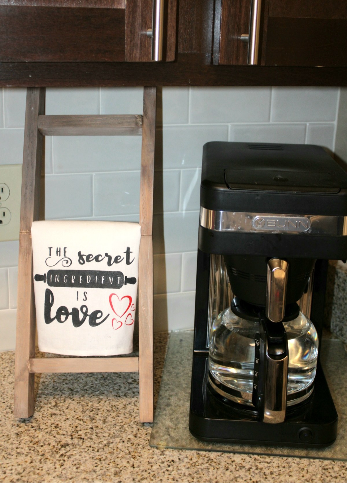 DIY Tea Towel Ladder Life as a LEO Wife